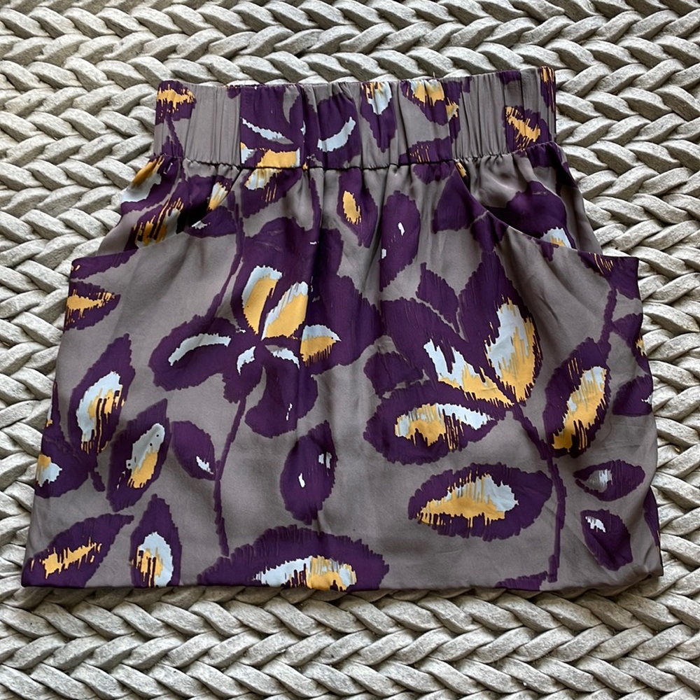 100% Silk Abstract Mini Skirt
